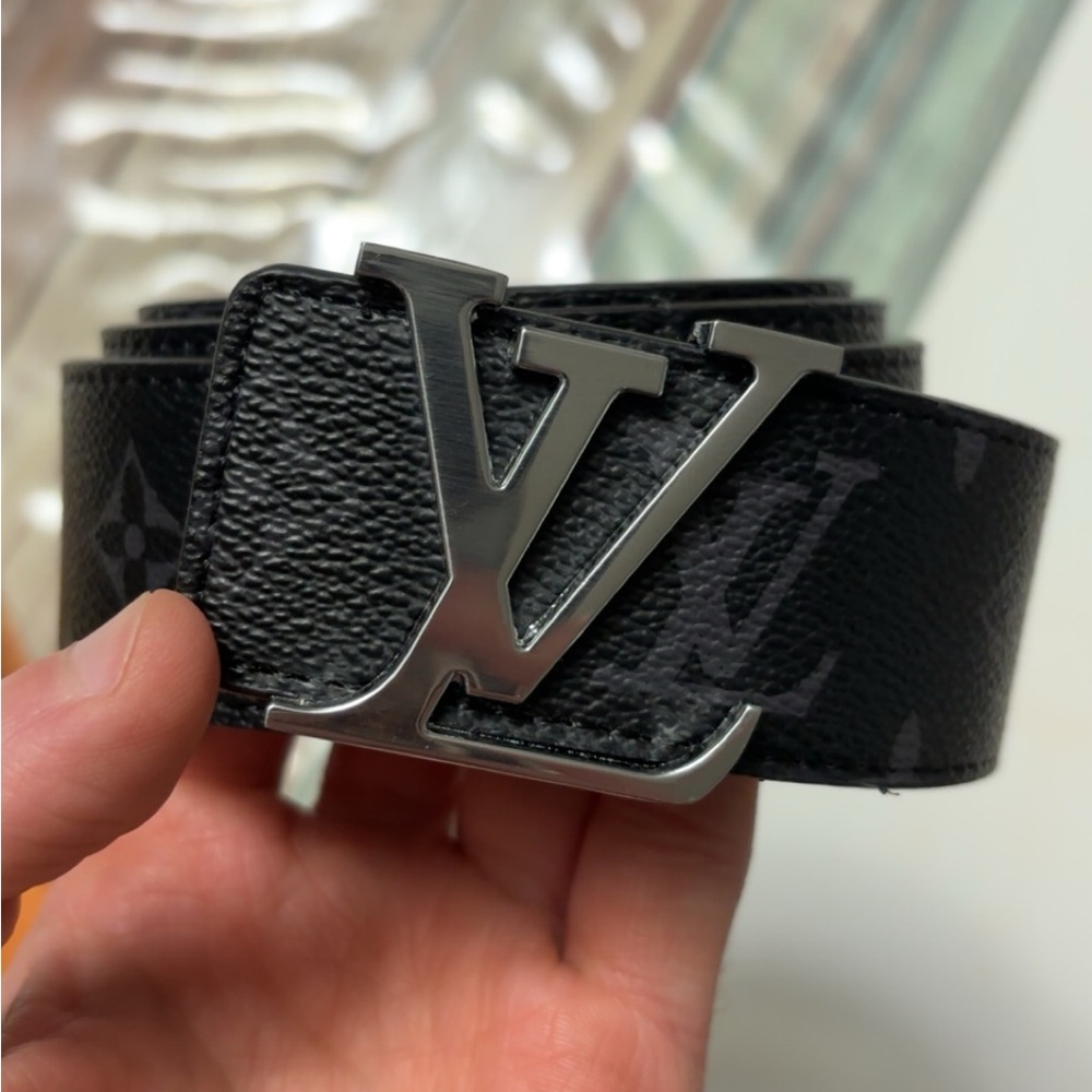 Louis Vuitton black belt for men